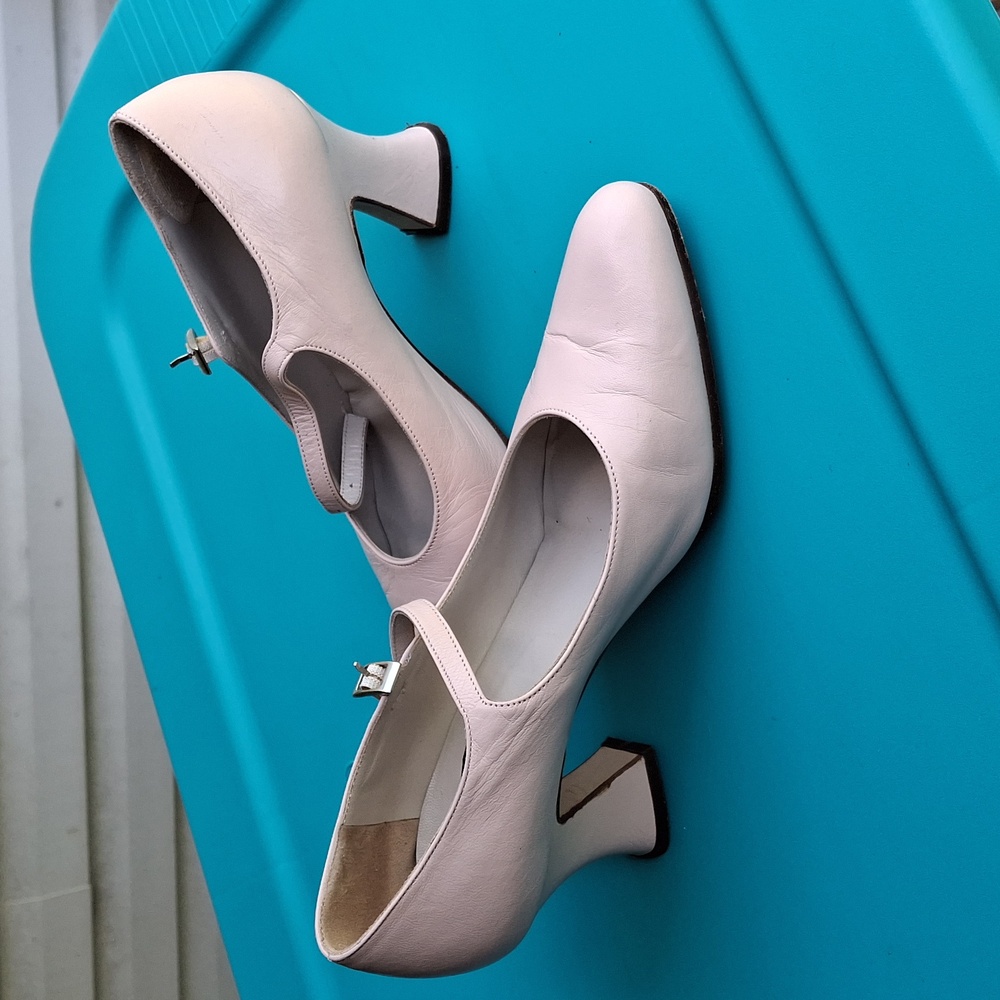 COCA MaryJane heels